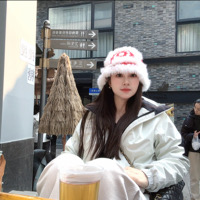 深圳市单身珠宝销售顾问鸿宝个人资料照片